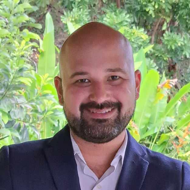 Moderador: Juan José Pimento