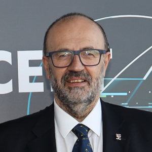 Luis Hernández Encinas